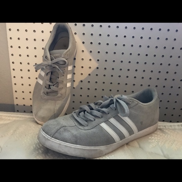 adidas Shoes - Preowned Women’s Adidas Shoes 👟